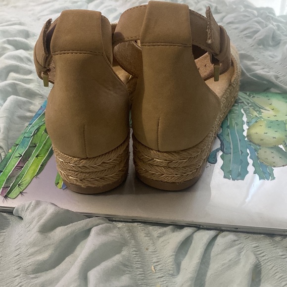 Host pick 🎉🌷NWOT naturalizer canvas espadrilles - Picture 4 of 5